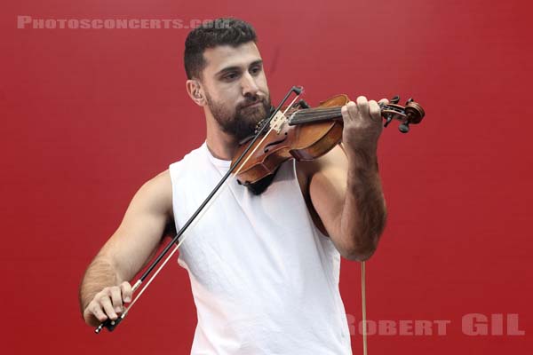 MASHROU' LEILA - 2018-08-26 - SAINT CLOUD - Domaine National - Scene de la Cascade - 